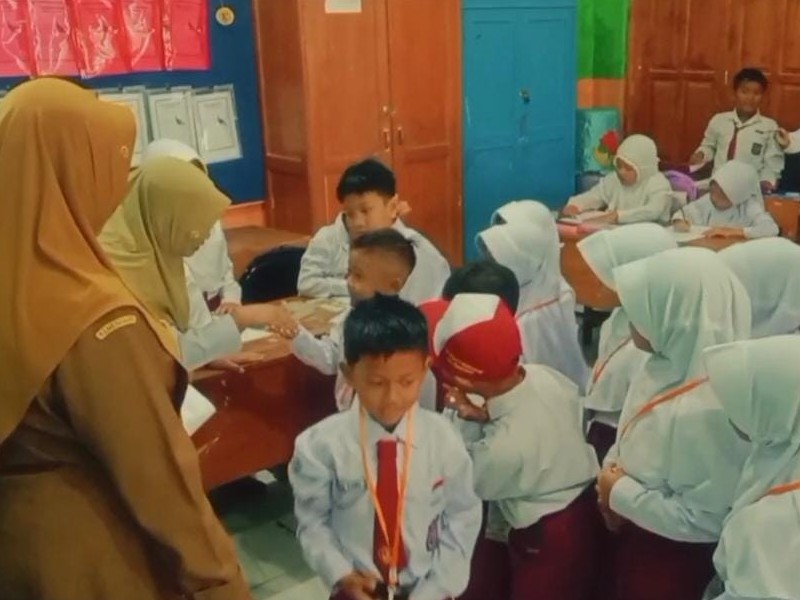 Pelaksanaan MPLS Tahun Ajaran 2025/2026 di SD Negeri 1 ALasmalang
