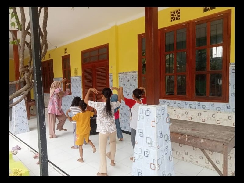 Ekstrakurikuler Tari di SD Negeri 1 Alasmalang